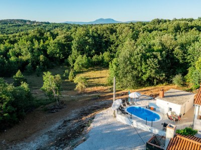Villa Sky with private pool, surrounded by greenery - Outdoor photo 5