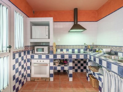 Holiday park Ferienhaus in Tajo mit Pool und Wald - Features photo 11