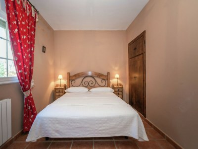 Holiday park Ferienhaus in Tajo mit Pool und Wald - Features photo 18