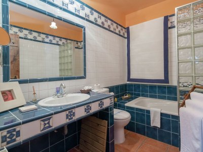 Holiday park Ferienhaus in Tajo mit Pool und Wald - Features photo 23