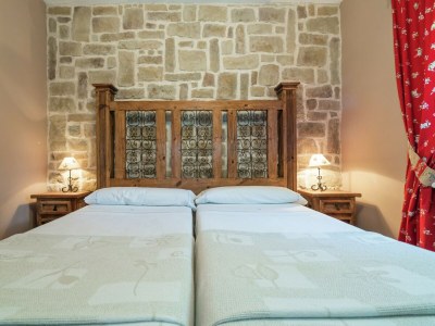 Holiday park Ferienhaus in Tajo mit Pool und Wald - Features photo 25