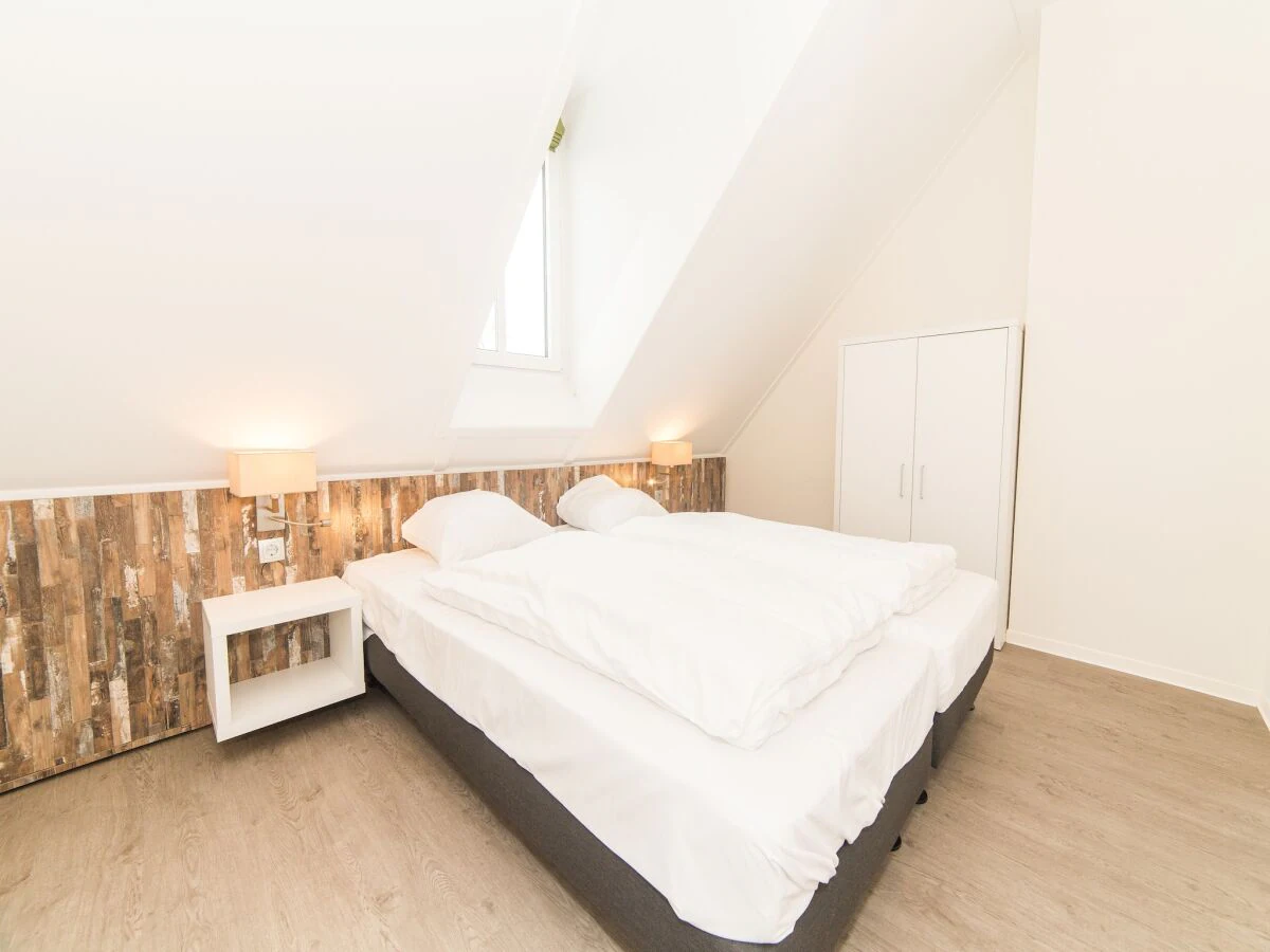 Holiday park Spacious Split-Level w/ BBQ