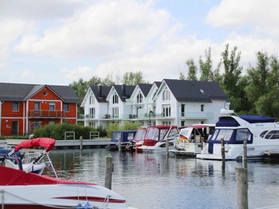Holiday house Reihenhaus in Plau am See mit Terrasse und Balkon - Outdoor photo 4