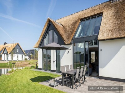 Holiday park Villa near Texel Beach with Private Sauna in De Koog - Holiday park