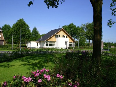 Holiday park Entspannender Sauna-Villa-Rückzugsort - Outdoor photo 36