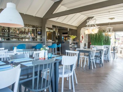 Holiday park Chalet in Texel with Private Sauna - Outdoor photo 30