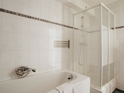 Holiday park Uitgeest Apartment with Waterpark Nearby - Features photo 21