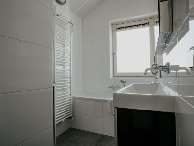 Holiday park Houseboat in Waterpark with Private Dock - Features photo 24