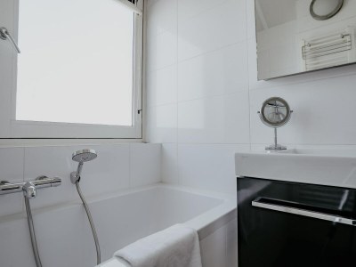 Holiday park Houseboat in Waterpark with Private Dock - Features photo 34