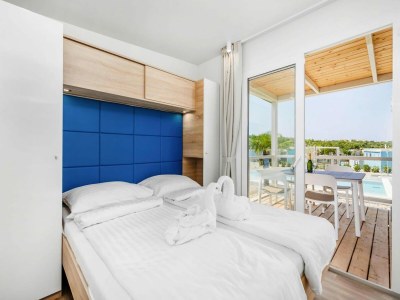 Holiday park Mobile Home Omisalj with Seaview at Beach - Features photo 10