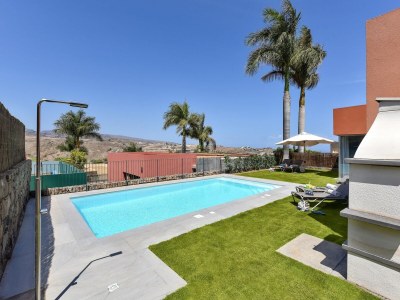 Holiday park Villa in Salobre with Heated Pool & Panoramic Views - Outdoor photo 12