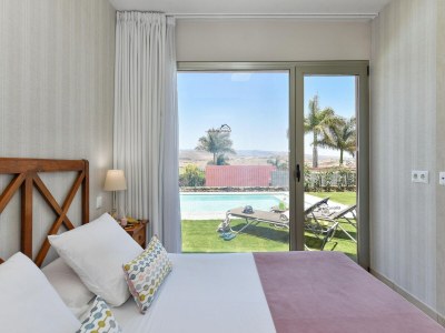 Holiday park Villa in Salobre with Heated Pool & Panoramic Views - Features photo 16