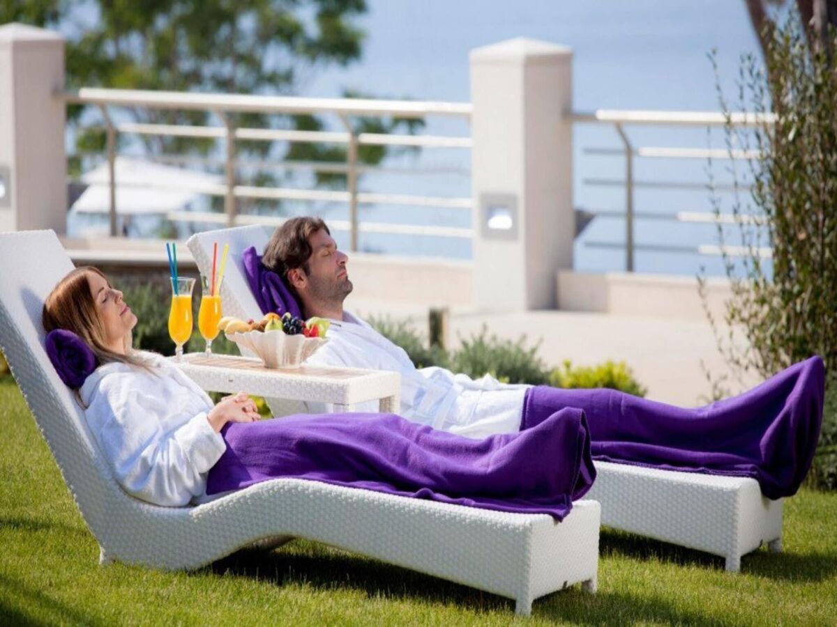 Holiday park Apartment in Veli Lošinj by the Beach - Outdoor photo 4