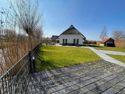 Holiday park House with a terrace near Langweerder Wielen - Outdoor photo 4