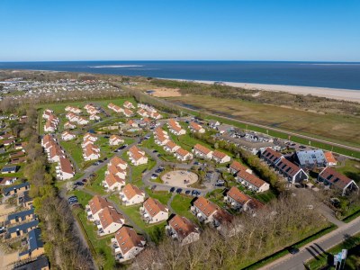 Holiday park Bungalow in Zeeland near the Beach - Outdoor photo 15