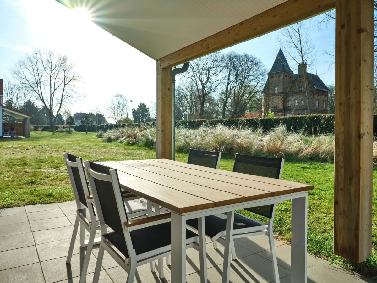 Holiday park Relaxing Escape with Terrace - Outdoor photo 2