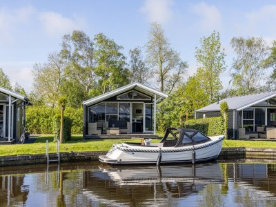 Holiday park Modern chalet near Lake Sneek in Terkaple - Holiday park