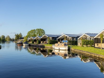Holiday park Modern chalet near Lake Sneek - Outdoor photo 4