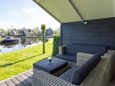 Holiday park Modern chalet near Lake Sneek - Outdoor photo 5