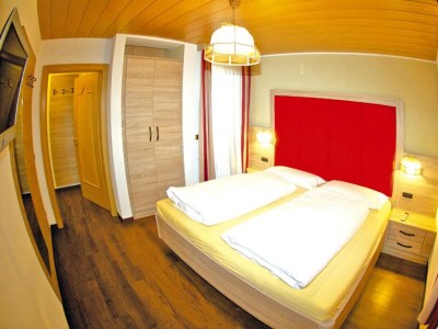 Apartment Apartment in Val Gardena near Ski Slopes - Features photo 10