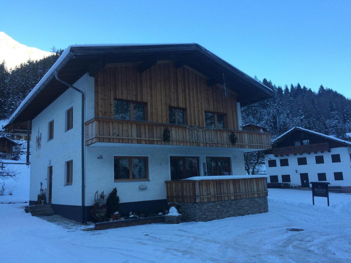 Apartment Chalet in Steeg near Ski Slopes - Outdoor photo 4
