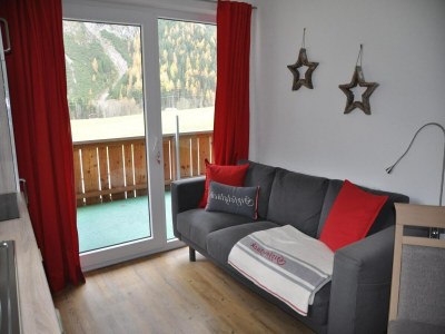 Apartment Chalet in Steeg near Ski Slopes - Features photo 9