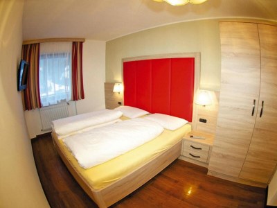 Apartment Apartment in Val Gardena near Ski Slopes - Outdoor photo 5