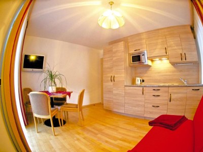 Apartment Apartment in Val Gardena near Ski Slopes - Outdoor photo 6