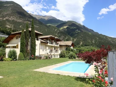 Apartment Wohnung in Goldrain mit Pool und Bergblick - Outdoor photo 15