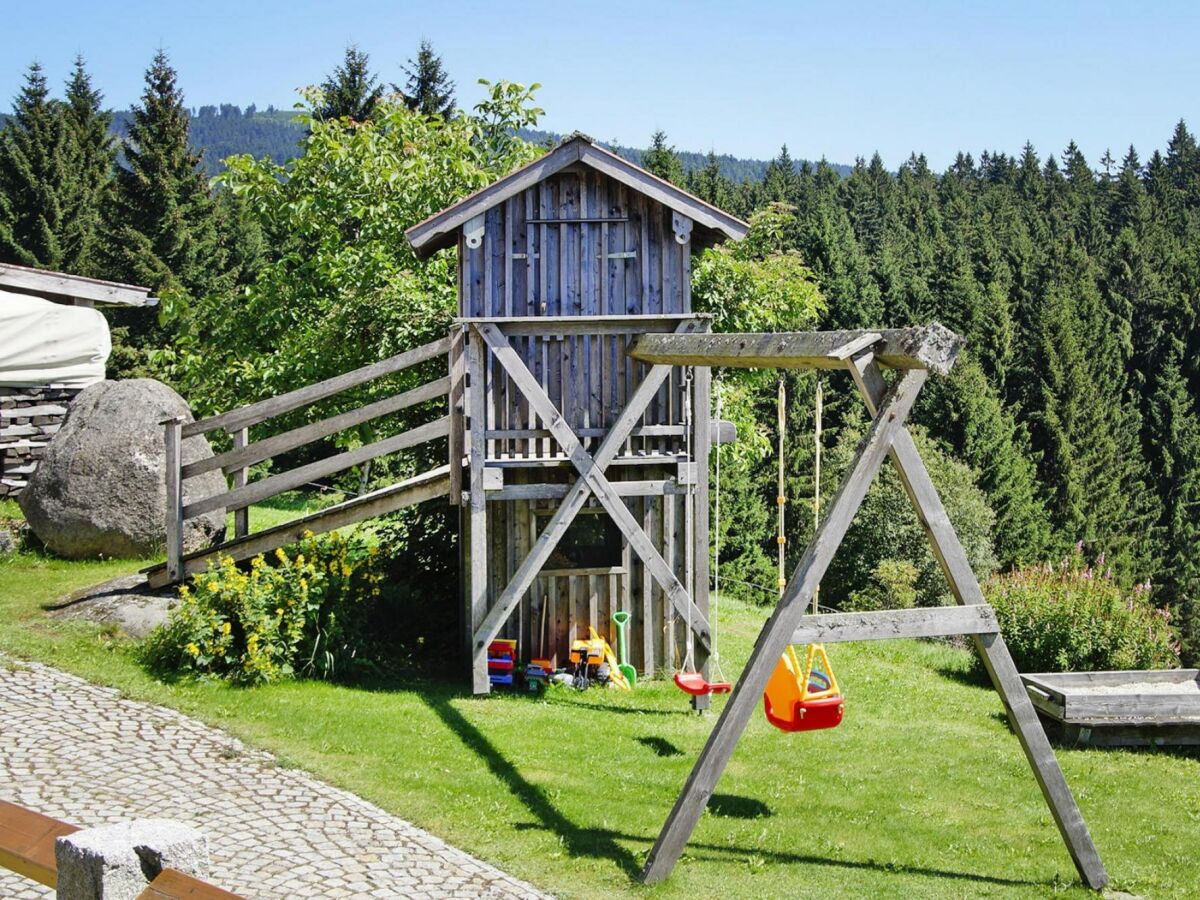 Holiday park Ferienhaus in Neureichenau am Bayerischen Wald - Outdoor photo 2