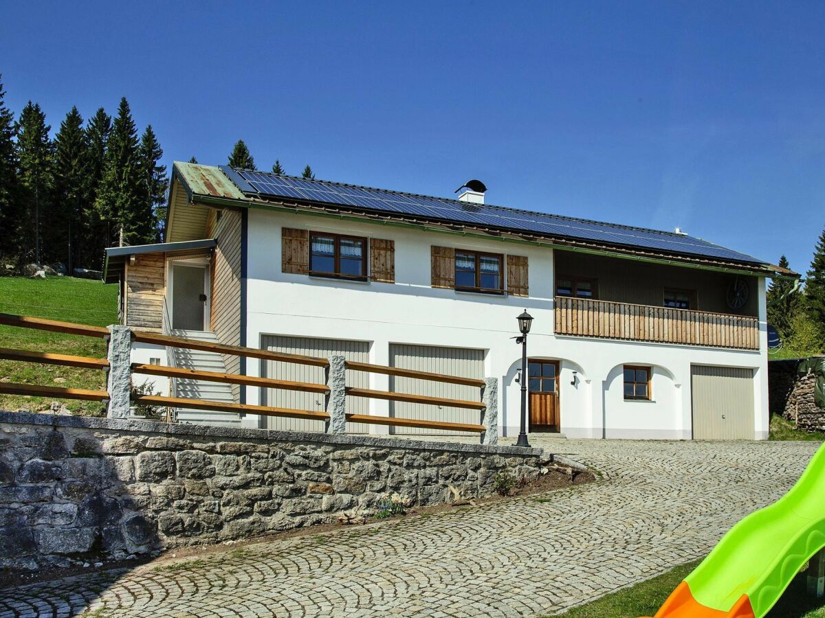 Holiday park Ferienhaus in Neureichenau am Bayerischen Wald - Outdoor photo 3