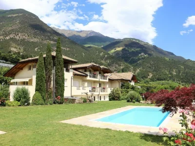 Apartment Wohnung in Goldrain mit Pool und Bergblick in Goldrain - Apartment