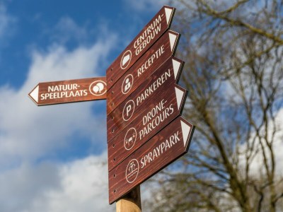 Holiday park Lodge in Schaijk with Garden Terrace - Outdoor photo 24