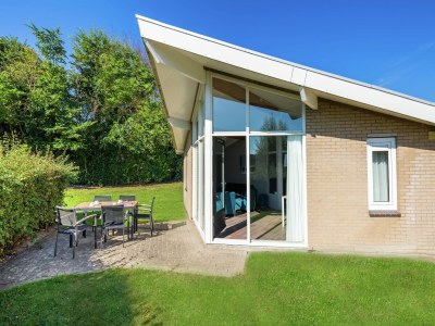 Holiday park Chalet by Dutch Coast with Private Garden in Domburg - Holiday park