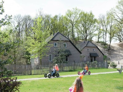 Holiday park Ferienhaus mit Terrasse in Bedafse Bergen - Outdoor photo 2