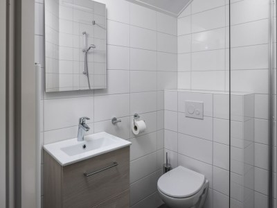 Holiday park Bungalow by North Sea Beach with Private Garden - Features photo 7