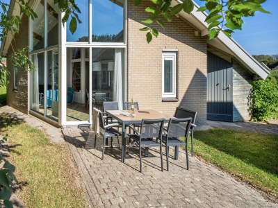 Holiday park Bungalow near North Sea Beach with Garden in Domburg - Holiday park
