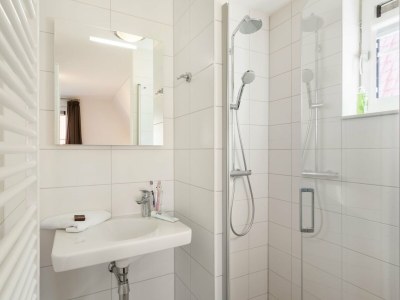 Holiday park Villa in Dishoek nahe Noordzee-Strand - Features photo 12