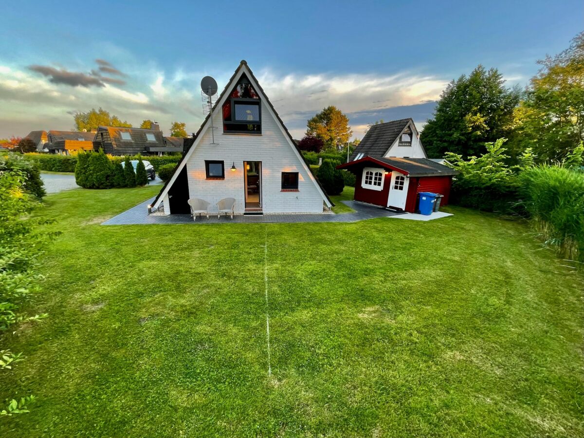 Holiday house Ferienhaus mit Sauna in Burhave. - Outdoor photo 3