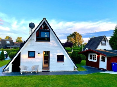 Holiday house Ferienhaus mit Sauna in Burhave. - Outdoor photo 4