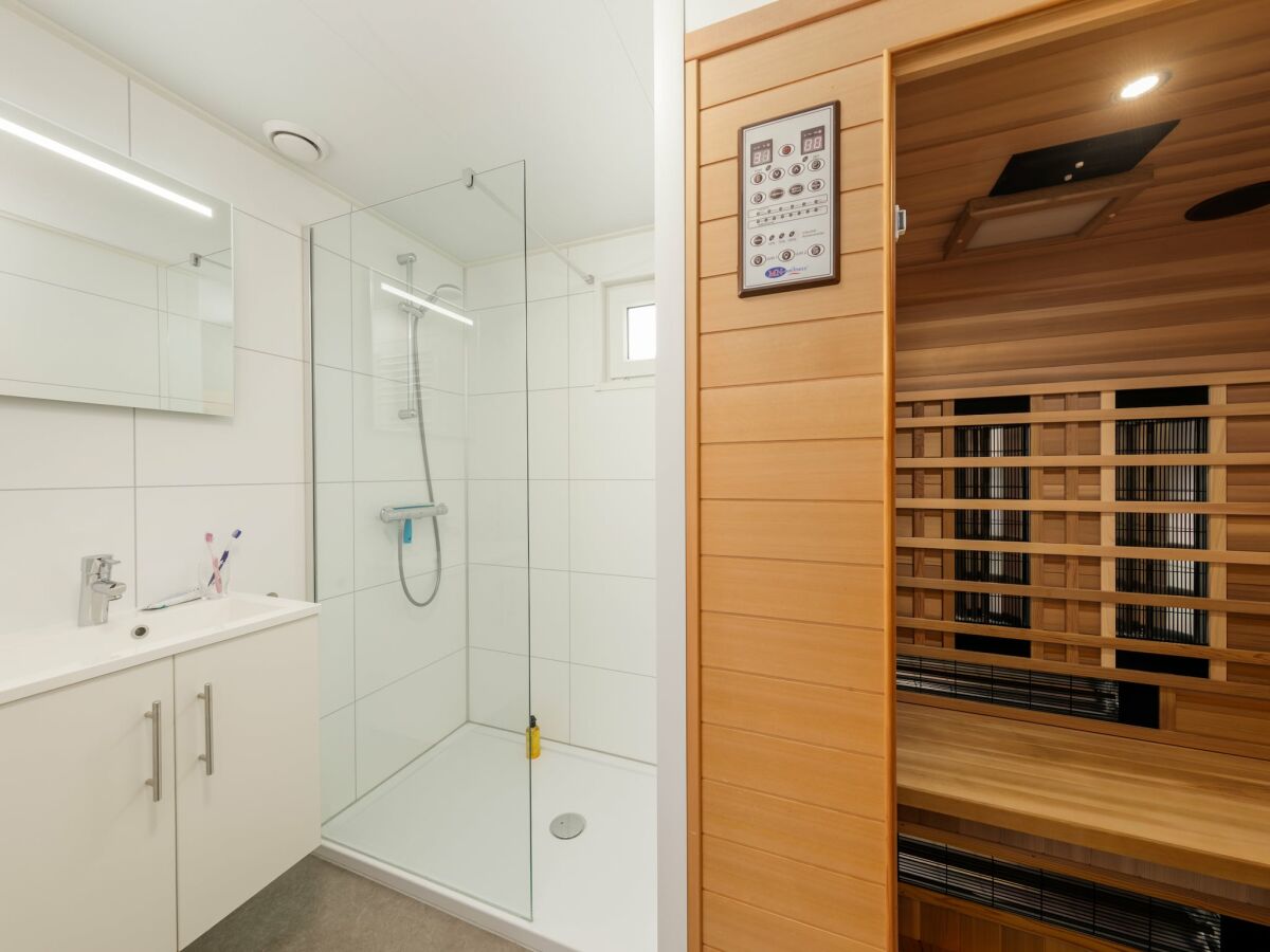 Holiday park Chalet in Kijkduin mit Sauna & Komfort - Features photo 5