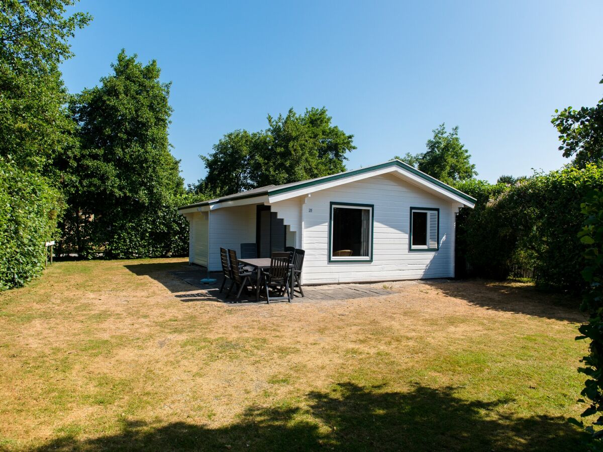 Holiday park Hollum Bungalow Near Beach - Outdoor photo 2
