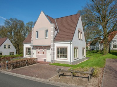 Holiday park Quiet Villa in Lower Saxony - Outdoor photo 2