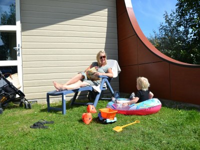 Holiday park Bungalow in 's-Gravenzande with Nautical Charm - Outdoor photo 6