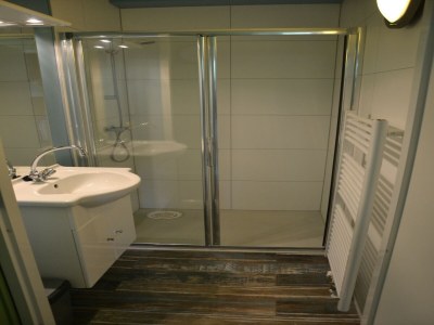 Holiday park Bungalow in South Holland with Unique Design - Features photo 6