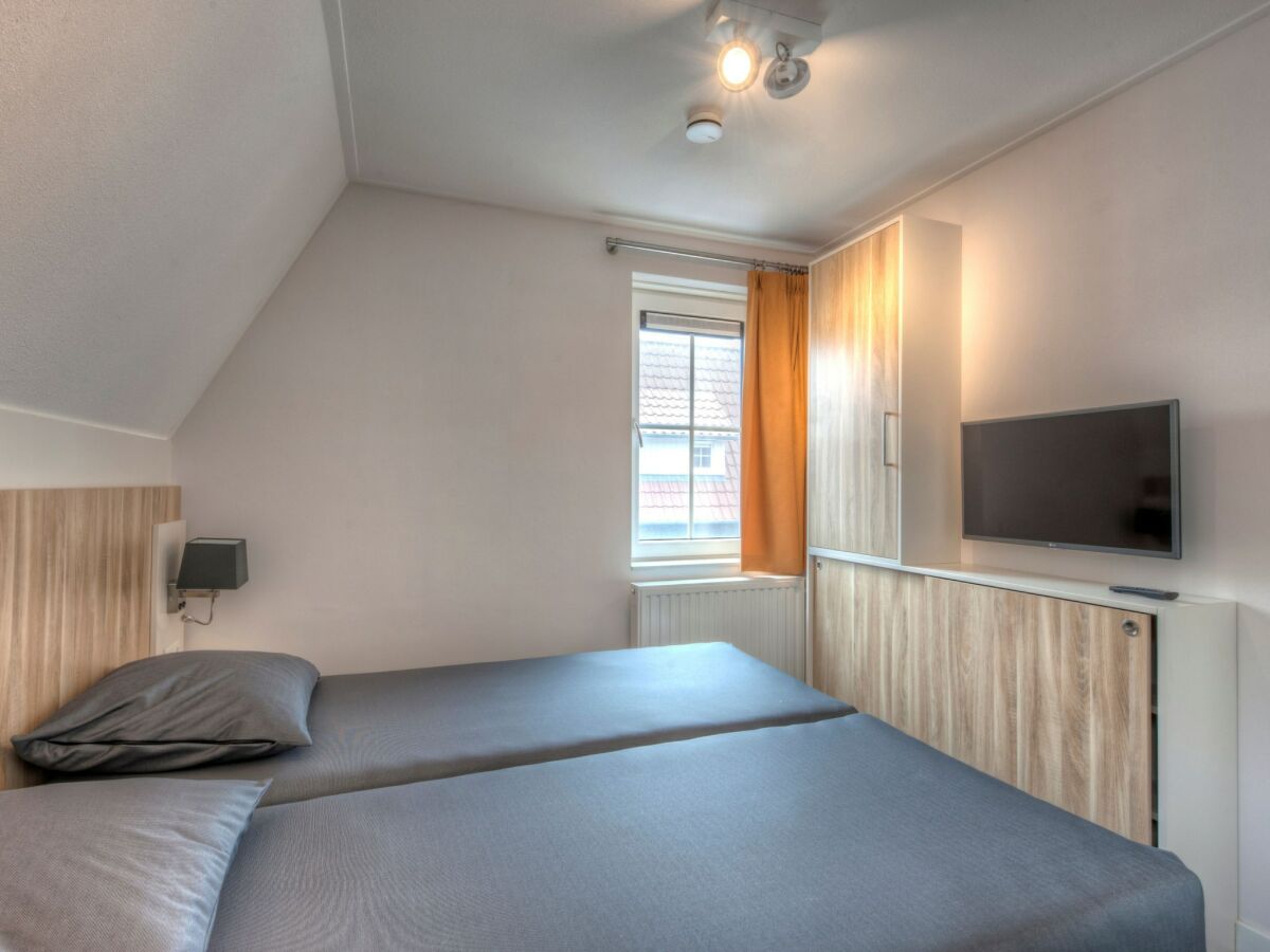 Holiday park Villa near Noordzee with Luxury Interiors - Features photo 5