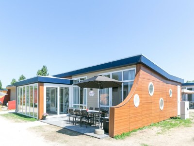 Holiday park Bungalow in Netherlands with Accessible Design - Holiday park