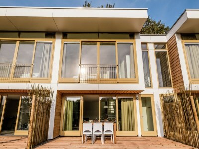 Holiday park Lodge in Vlissingen near North Sea Beach - Outdoor photo 4