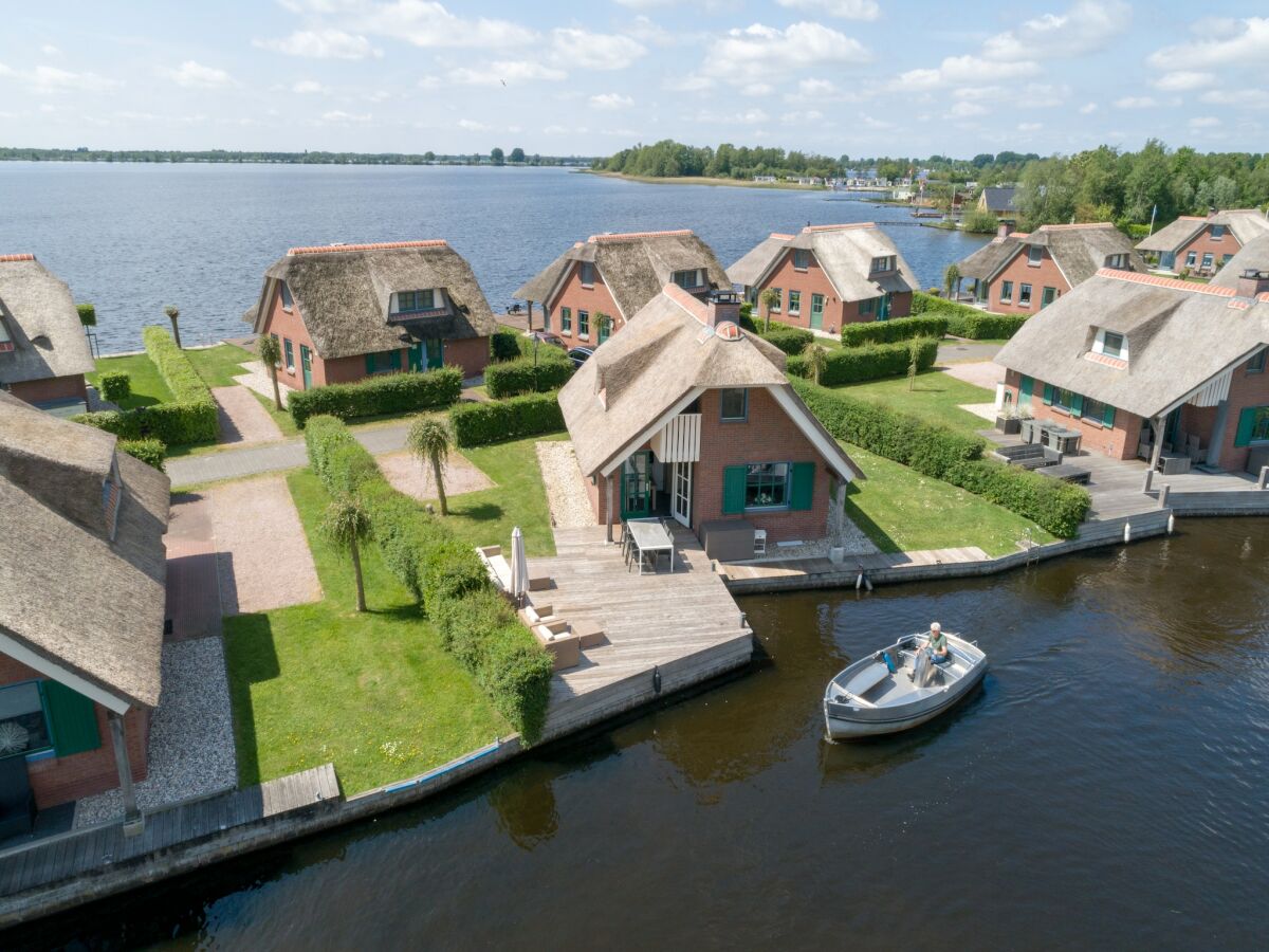 Holiday park Giethoorn Villa with Modern Touch - Outdoor photo 2