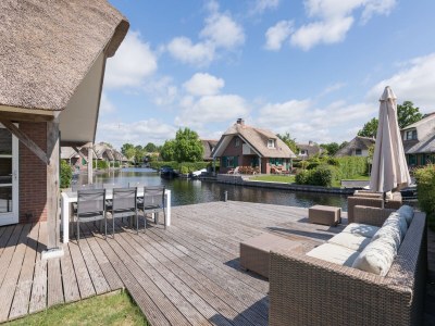 Holiday park Giethoorn Villa with Modern Touch - Outdoor photo 3
